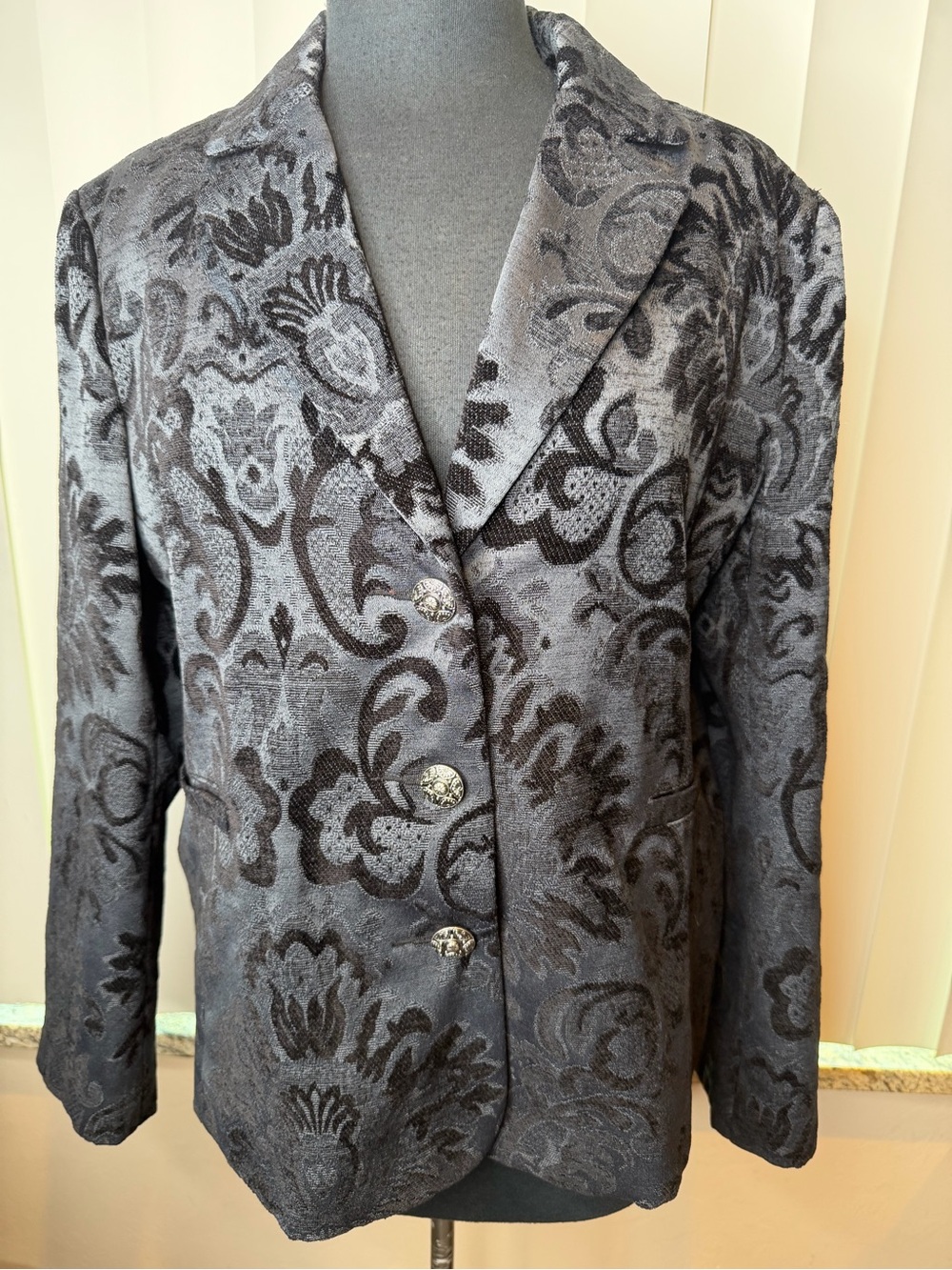 Erin London Women's Black Floral Jacquard Blazer Jacket Size Medium